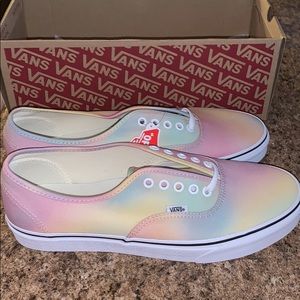 Men’s authentic aura vans